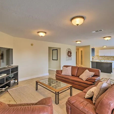 Apt With Balconies - Steps To Kemah Boardwalk!